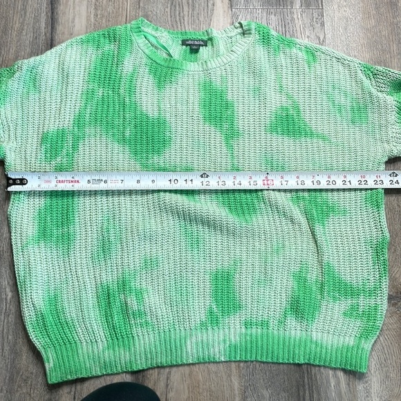 Wild Fable Women’s Oversized Tie Dyed Green Crewneck Sweater, size small - Picture 7 of 9